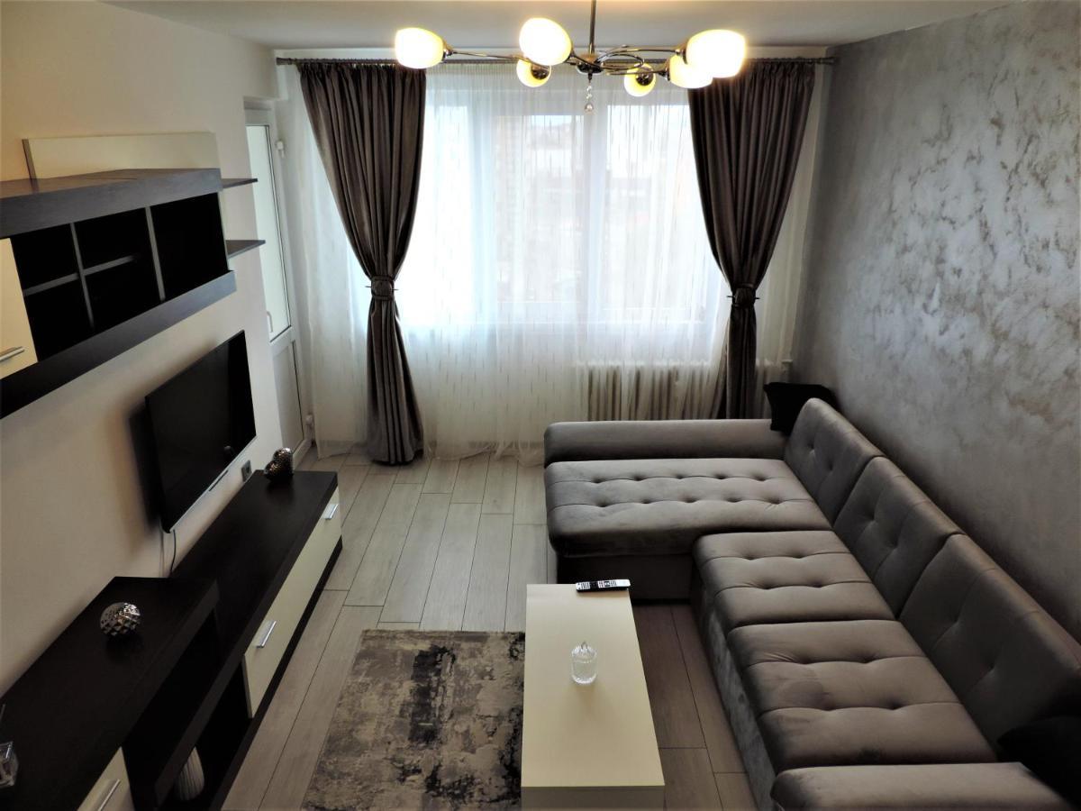 בראשוב Victoriei Boulevard Private Apartment מראה חיצוני תמונה