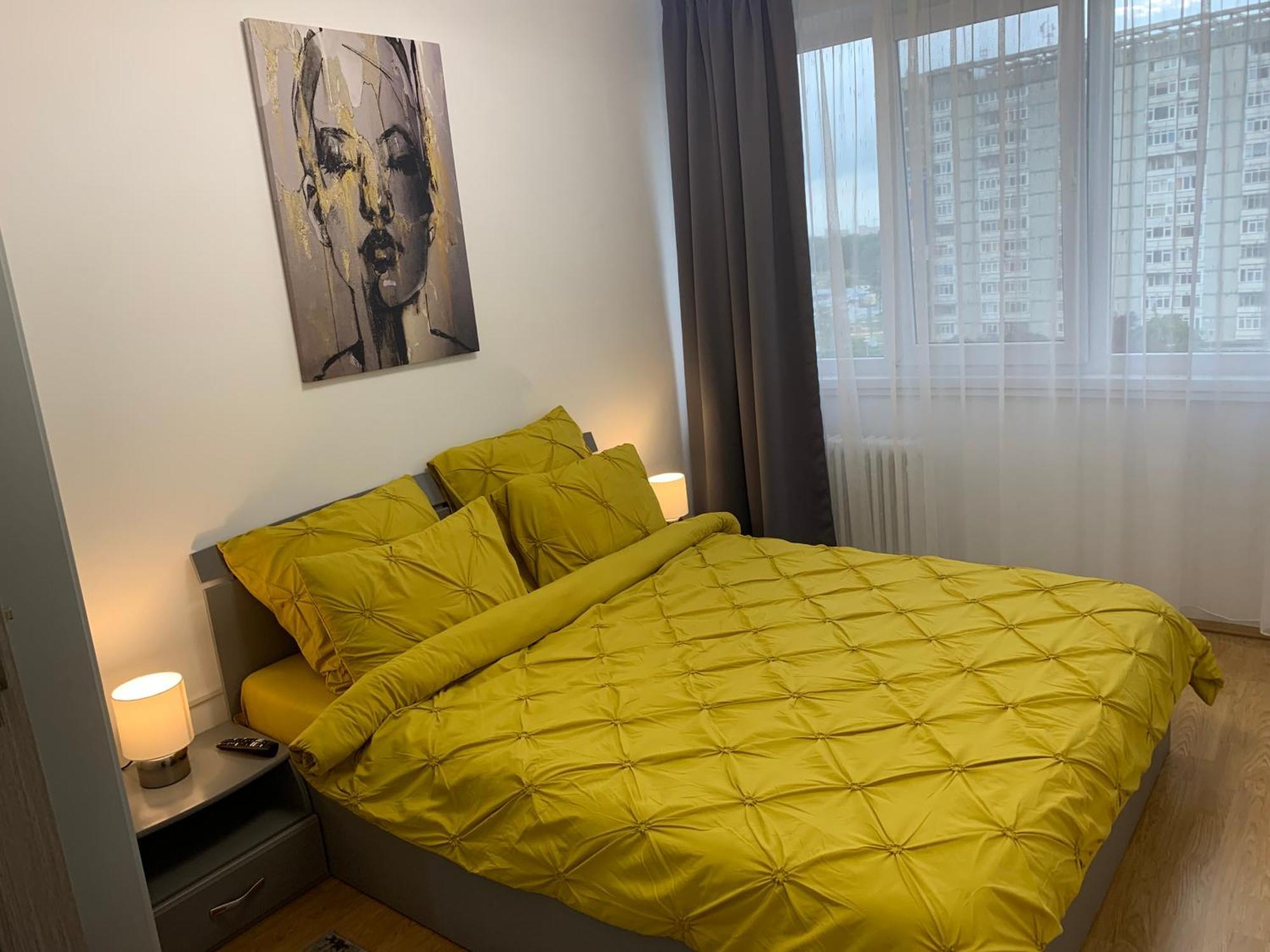 בראשוב Victoriei Boulevard Private Apartment מראה חיצוני תמונה
